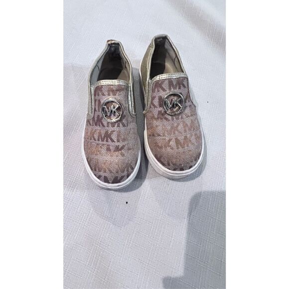 Michael Kors Kids Slip On Monogram Gold Tone Logo Sneaker Shoes Toddler 9 US - Picture 1 of 11